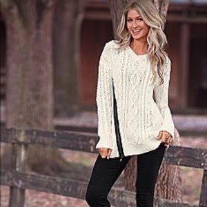 Venus XS off white sweater.